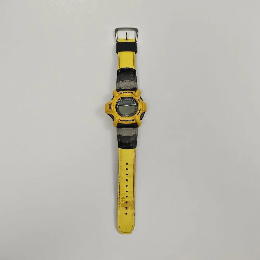 CASIO‎ G-SHOCK RISEMAN DW-9100 Yellow Digital Watch Y2K Vintage Model